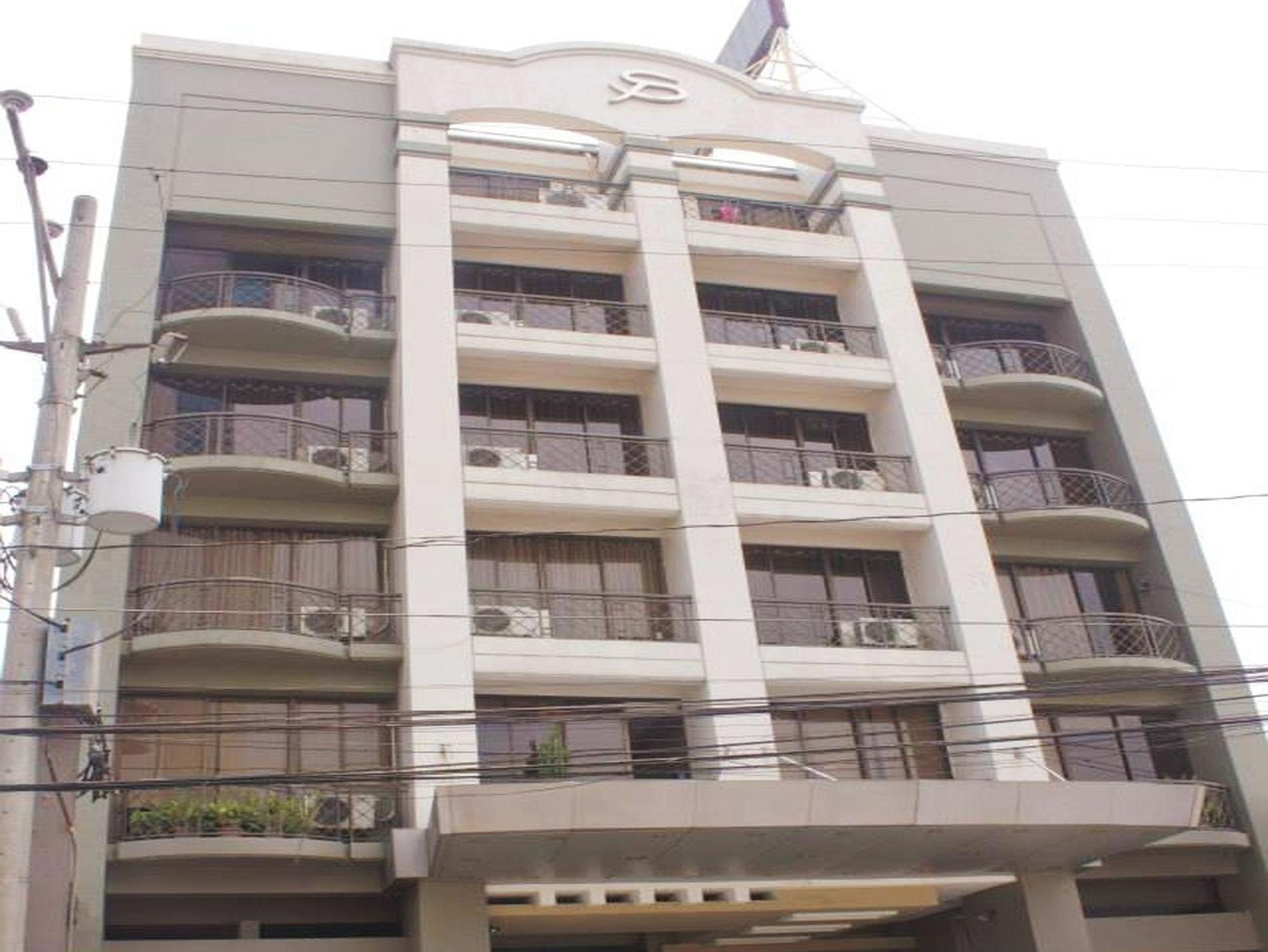 Vive Hotel Makati City Exteriér fotografie
