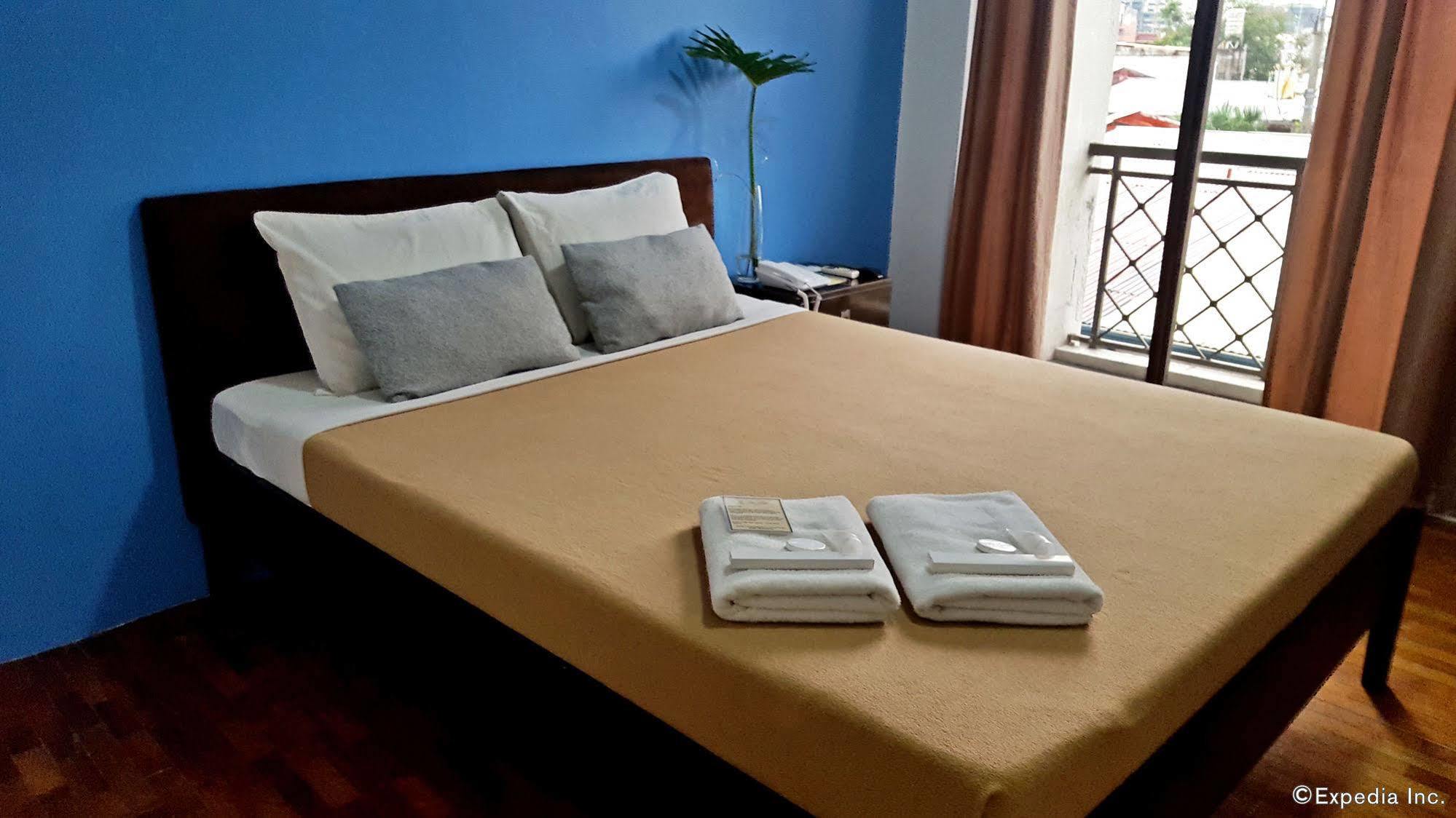 Vive Hotel Makati City Exteriér fotografie