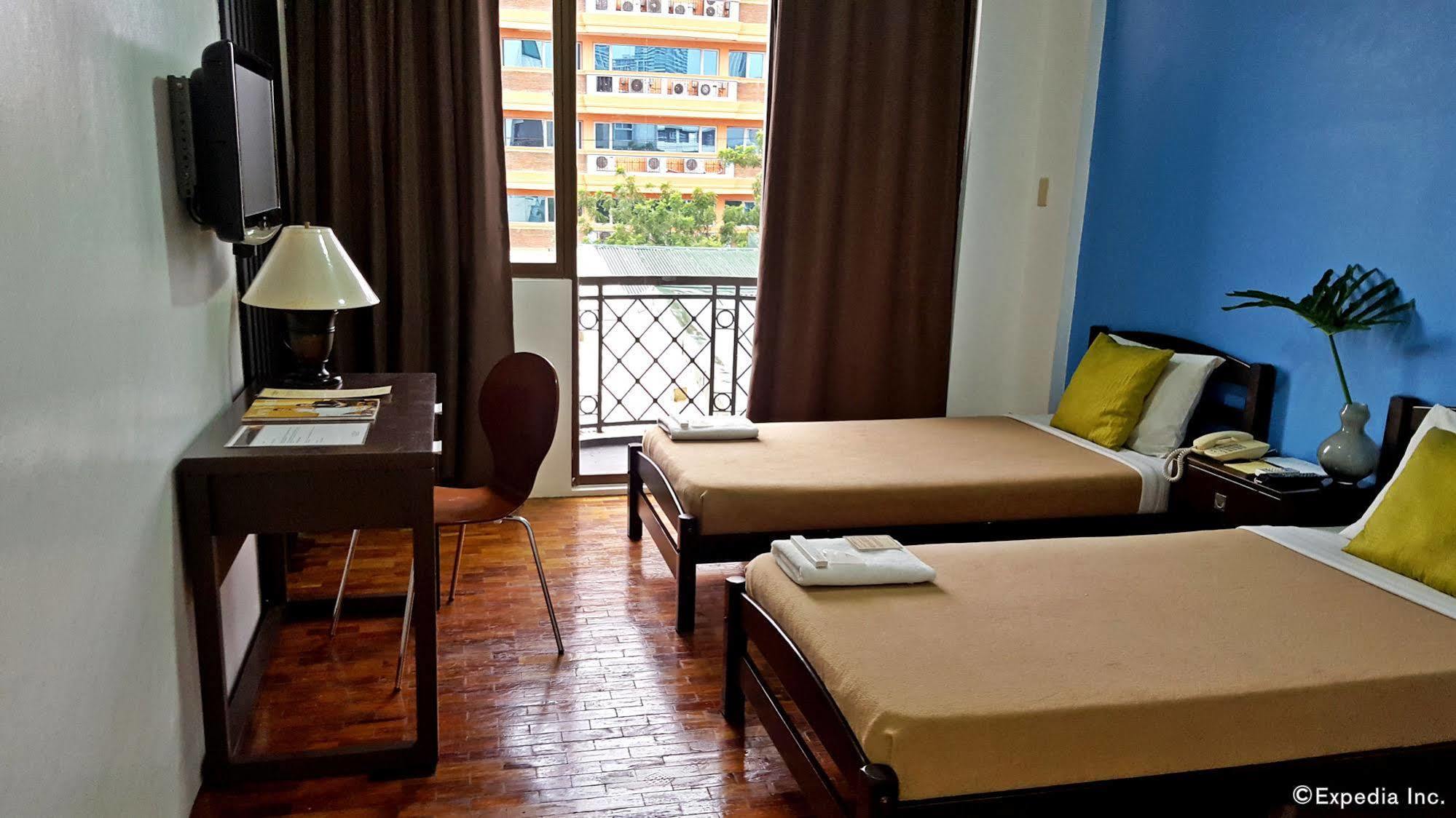 Vive Hotel Makati City Exteriér fotografie