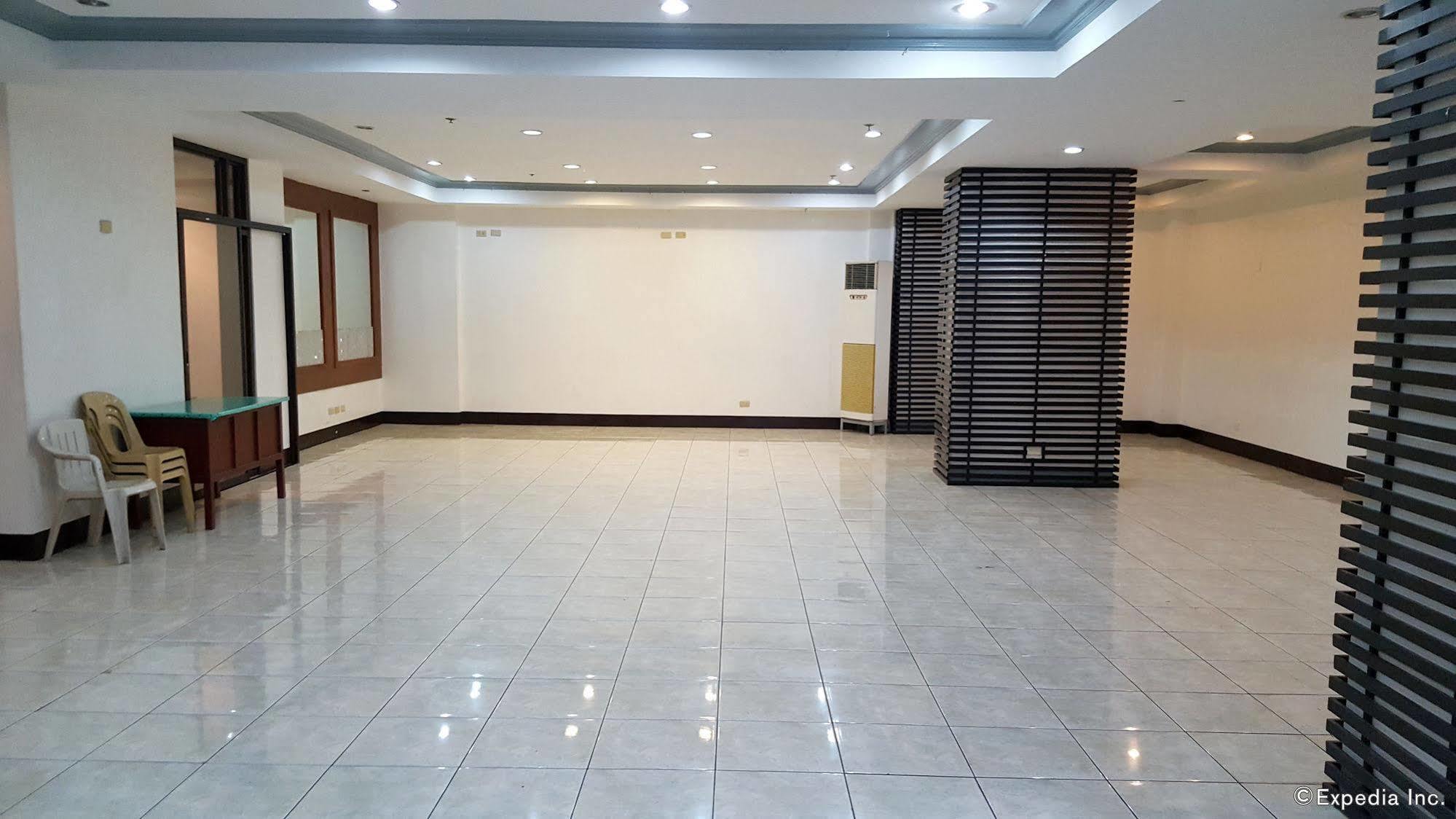 Vive Hotel Makati City Exteriér fotografie